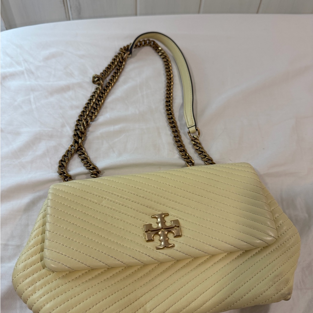 Tory Burch Quilted Leather Shoulder Bag In Light Yellow With Gold Hardware